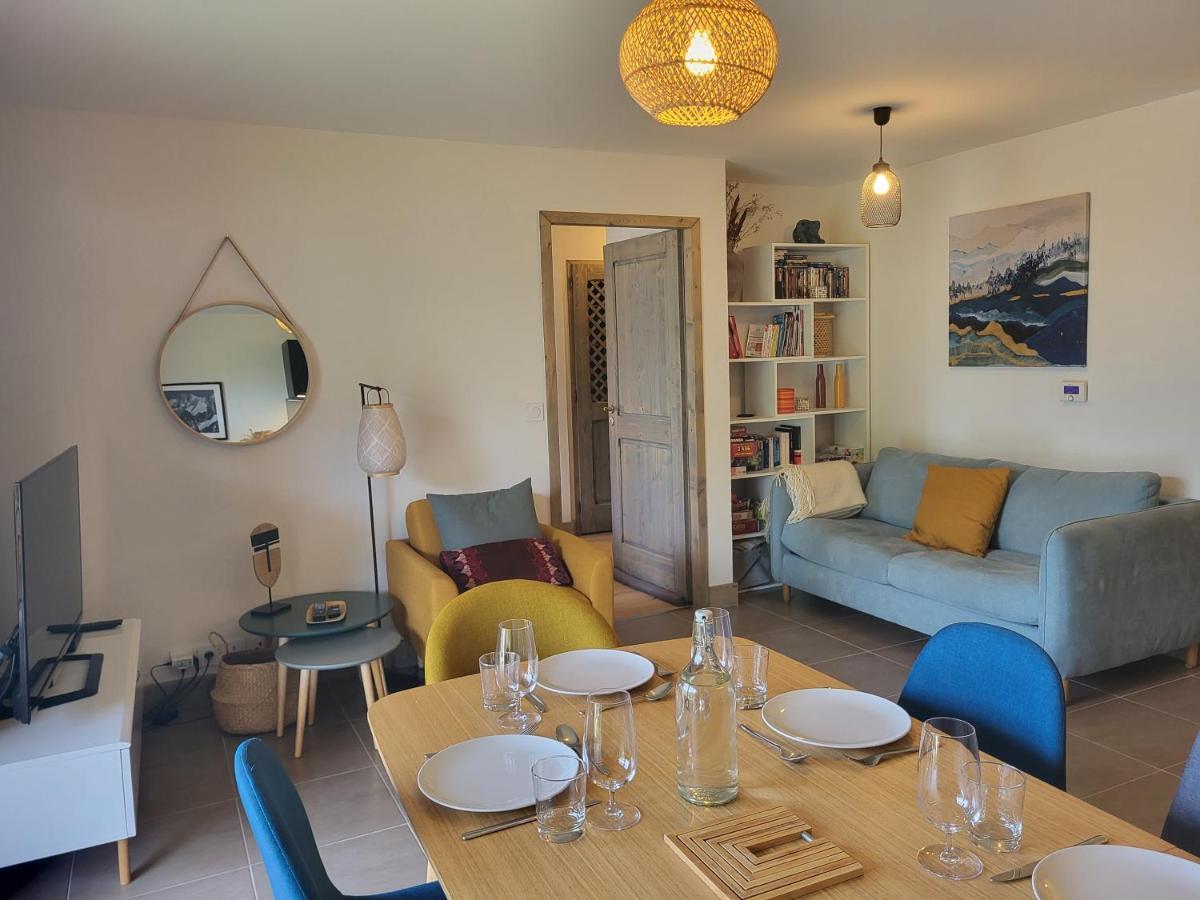 Le Criou - 3 Bedroom Apartment 5 Minutes Walk To The Village Centre 사모엥 외부 사진